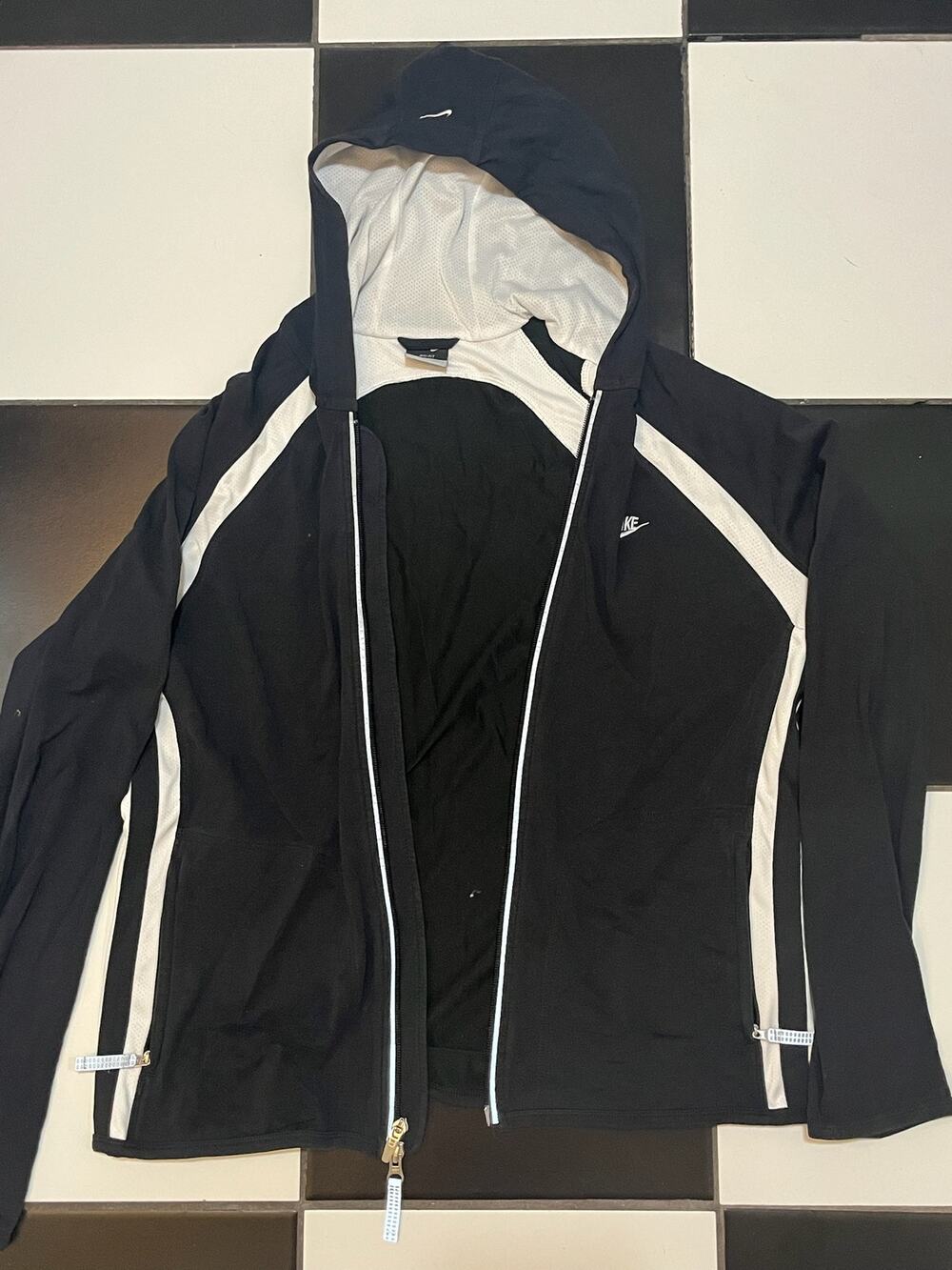 Vintage Nike black and white full-zip athletic track jacket hoodie Size L